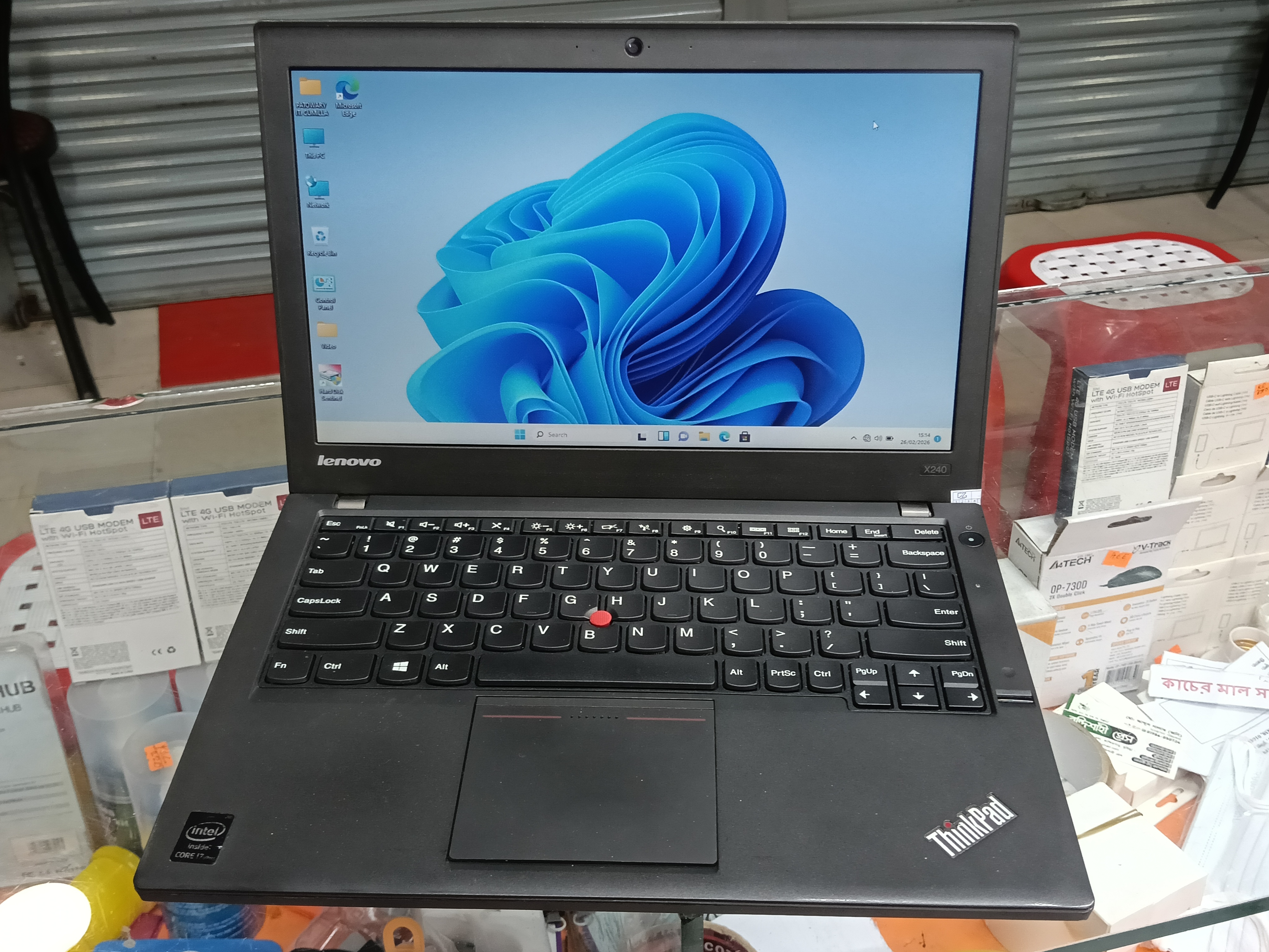 Lenovo Thinkpad X240 I7 4th Gen Ram 4gb, Ssd 128gb Laptop.